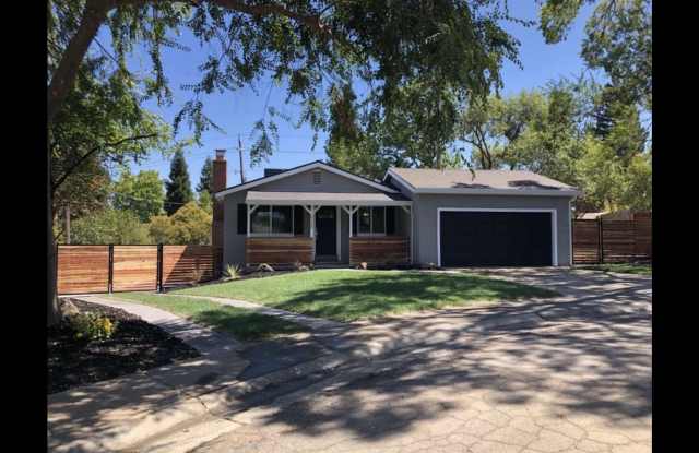 5140 Be Lazy Ct