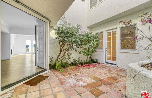 2020 Palisades Drive