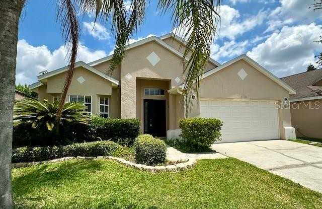 5118 HOOK HOLLOW CIRCLE