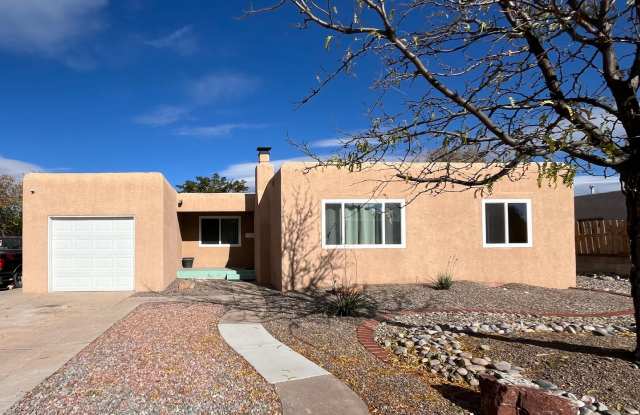 Spacious 3 Bedroom 2 Bathroom Home In ABQ!