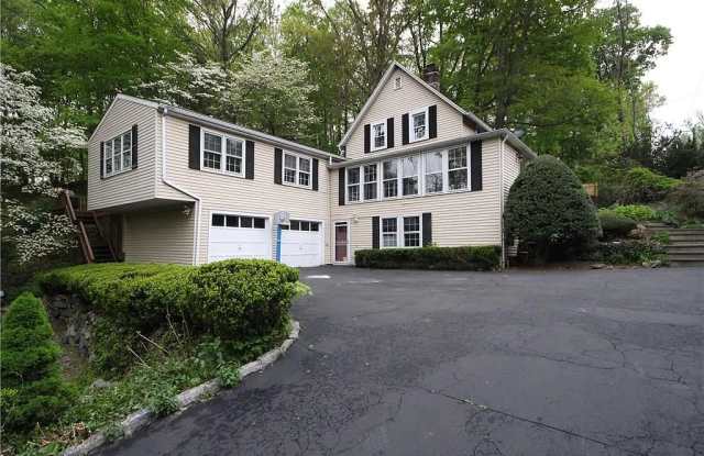 Photo of 1286 Long Ridge Rd