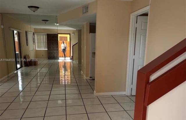 Photo of 5344 W 23rd Ave