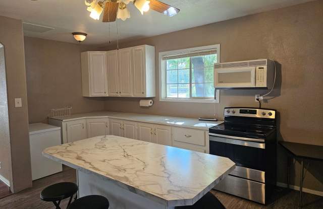 1703 V Avenue, La Grande, Oregon 97850