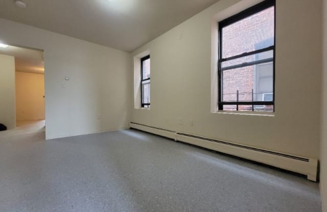 77 Bergen Ave 4E - 77 Bergen Avenue, Jersey City, NJ 07305