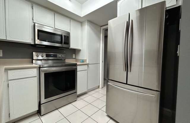 Photo of 1101 North April Circle