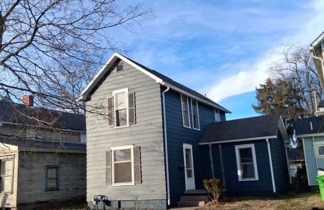 1008 Kenilworth Avenue