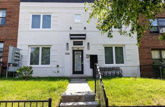 839 19TH Street NE