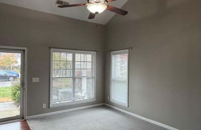 ~~ Beautiful Townhome in Brightwood Farms ~~