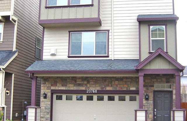 Photo of 20780 SW Sister Lane ~ MOVE IN SPECIAL! 1st Month's Rent FREE!