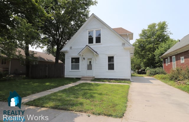 1425 N 22nd - 1425 North 22nd Street, Lincoln, NE 68503