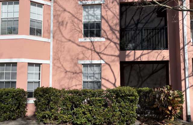 100 Sw Peacock Blvd #1-103