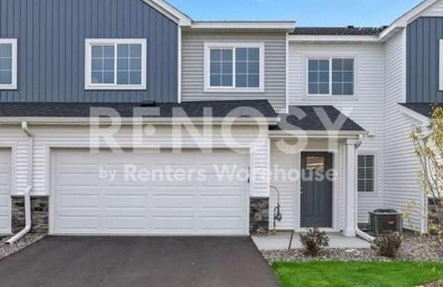 Available July 15th 3 Bedroom 2.5 Bath Townhome in Zimmerman