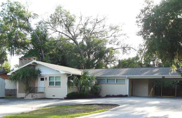 500 S Dexter Ave