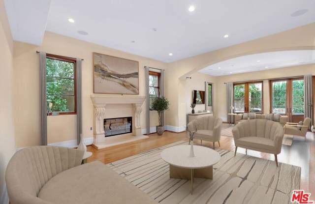 1101 S Gretna Green Way