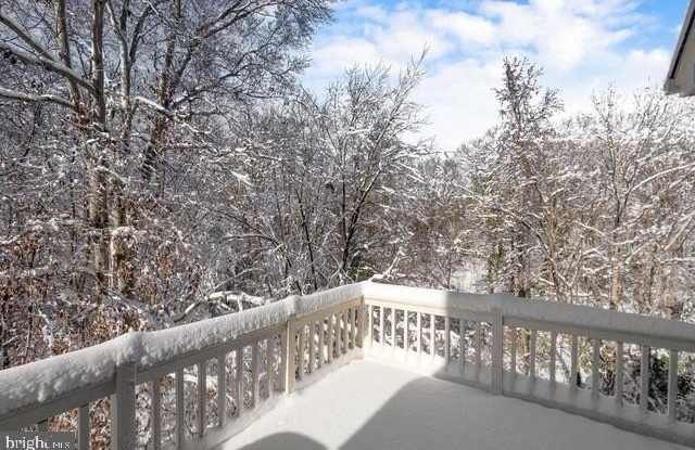 2706 SUMMERVIEW WAY #301