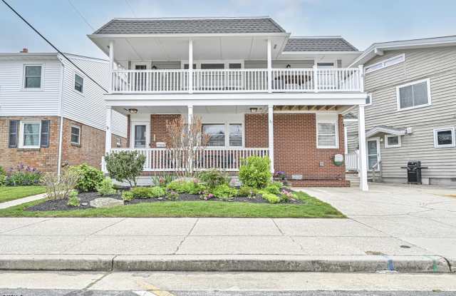 30 N 28th Ave