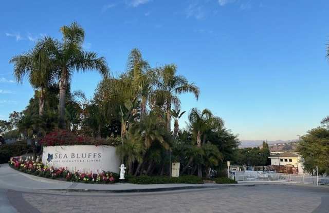 The Fountains at Sea Bluffs. Highly Sought After Retirment Community