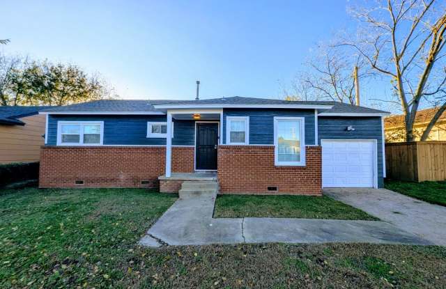 Photo of 4376 North Frankfort Place