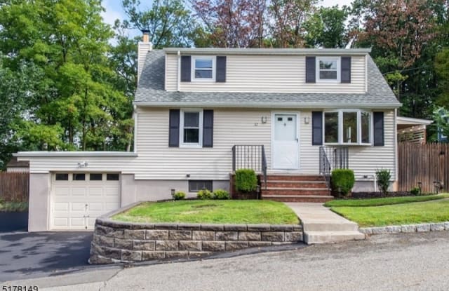 32 Woods Rd - 32 Woods Road, Passaic County, NJ 07424