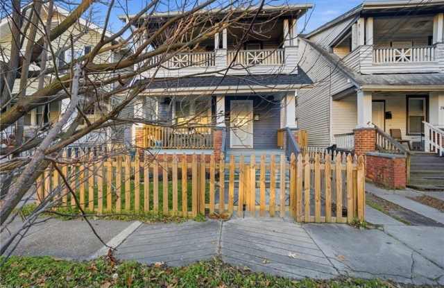 Photo of 243 W 32nd Street