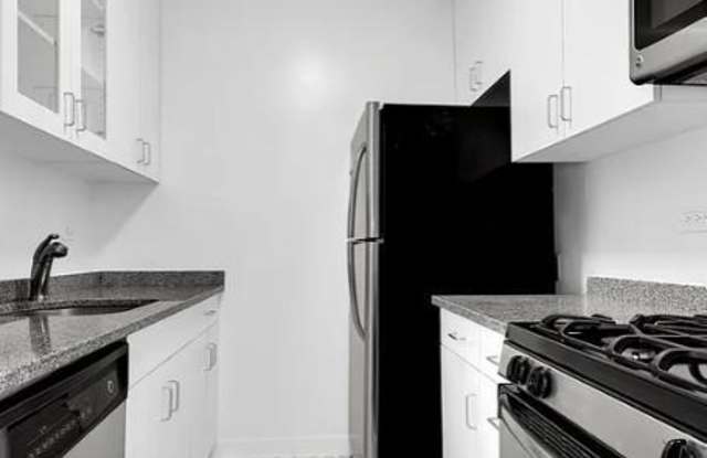 245 W 87TH