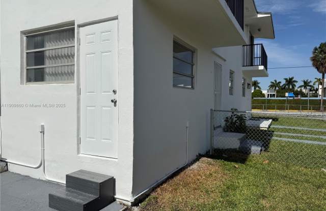 Photo of 3200 SW 88th Pl