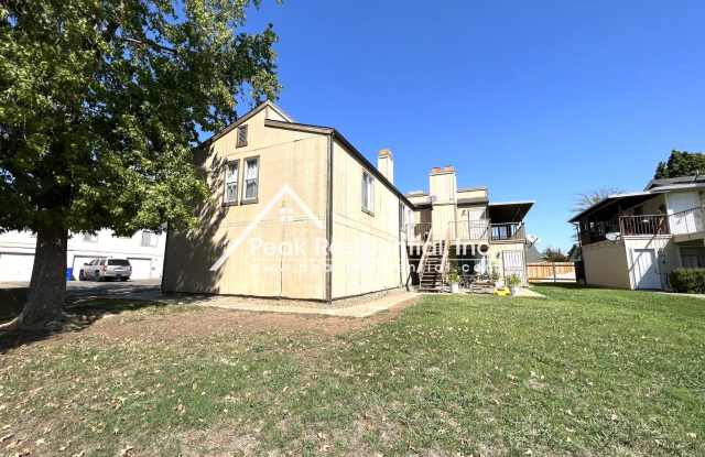 Photo of Spacious Elk Grove 3bd/2ba Triplex with Backyard