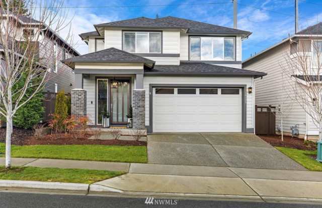 Designer 4-Bedroom Home with Covered Outdoor Living in Lake Stevens