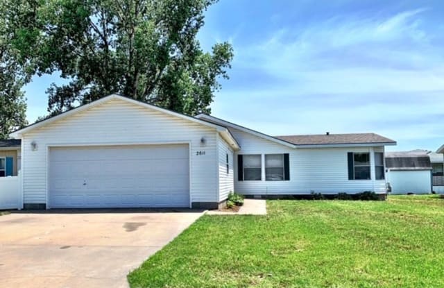 2611 W. Oxberry 2611 - 2611 West Oxberry Street, Wichita, KS 67217