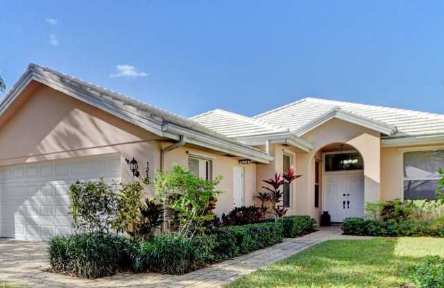 1215 Gator Trail
