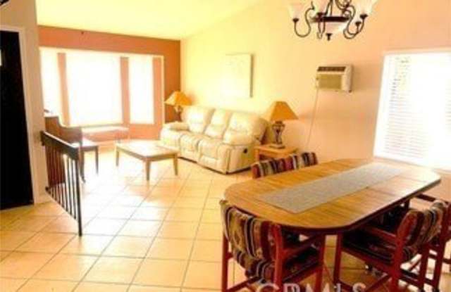 1271 N Emogene Street