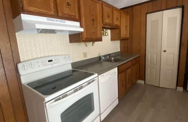 300 Smithfield Rd - P5-38