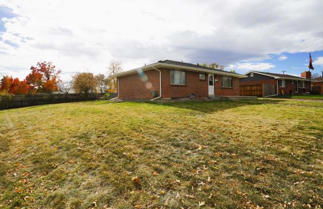 Photo of 2500 Westchester Drive