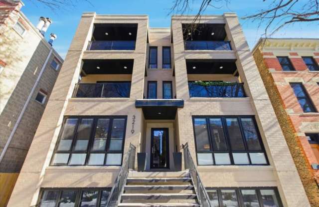 3219 North Seminary Ave.