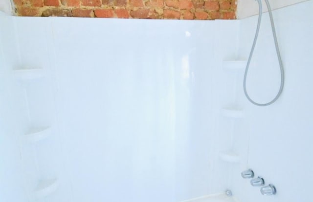 433 W HANSBERRY Street unit: 3