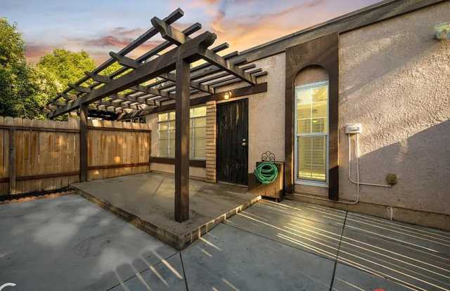 Photo of Beautiful 2 Bedroom Apartment!