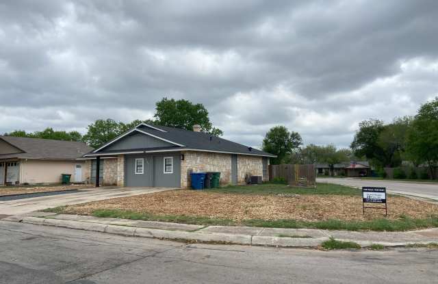 8303 Meadow Fire