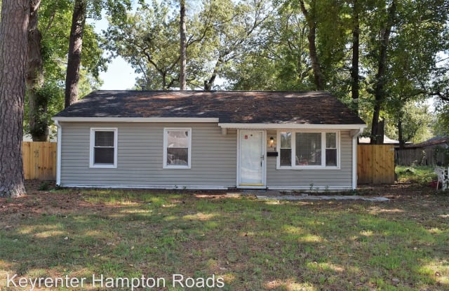 108 Pine Grove Ave - 108 Pine Grove Avenue, Hampton, VA 23669