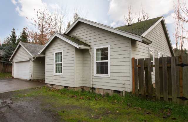 Spacious 4BD/2BTH Home in vibrant Portland - 11629 Southwest 64th Avenue, Portland, OR 97219