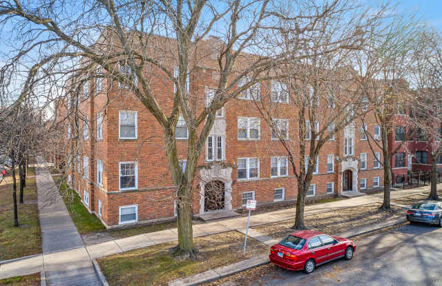 1825-39 W Foster / 5131-37 N Wolcott