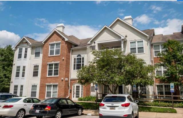 3107 River Bend Ct