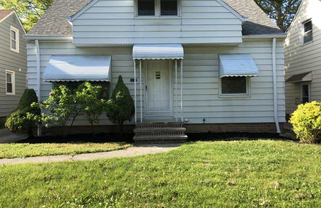 13213 Rockside Rd