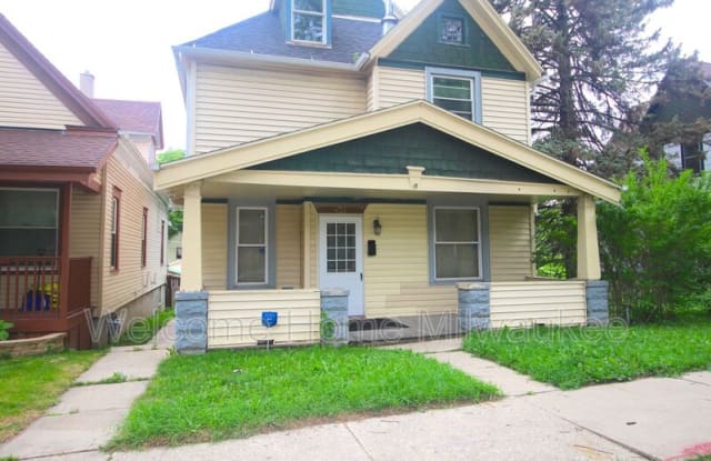 433 N 39th St - 433 North 39th Street, Milwaukee, WI 53208