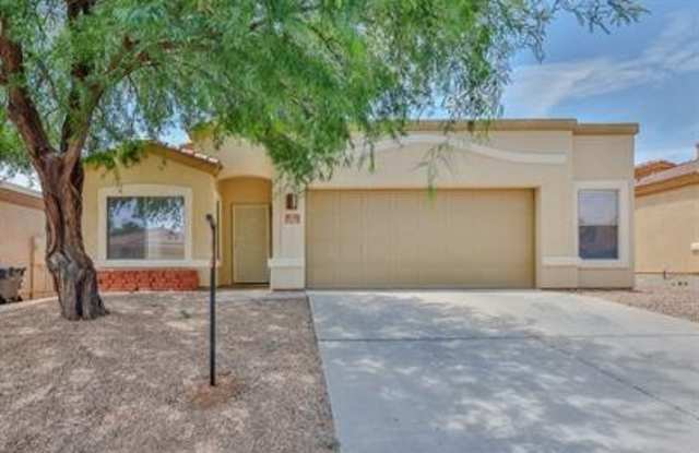 198 East Placita Nubes De Agua