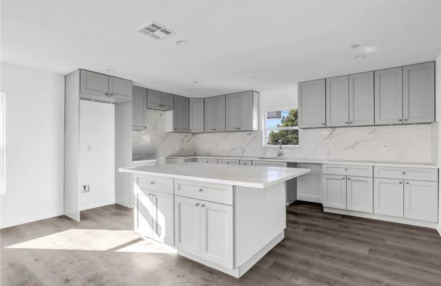 1231 South Rowan Avenue