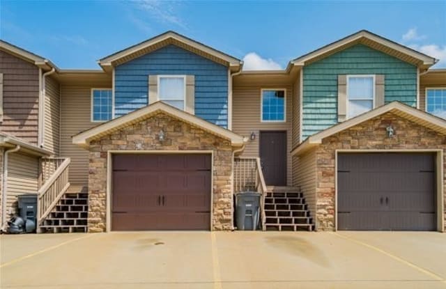 1714 Thistlewood Dr. Unit B - 1714 Thistlewood Drive, Clarksville, TN 37042