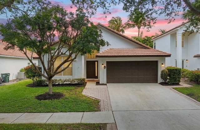 981 Delray Lakes Drive