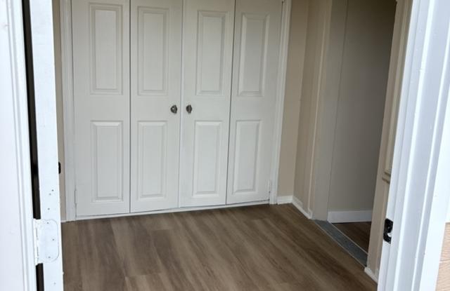 418 Honeysuckle Lane - 1