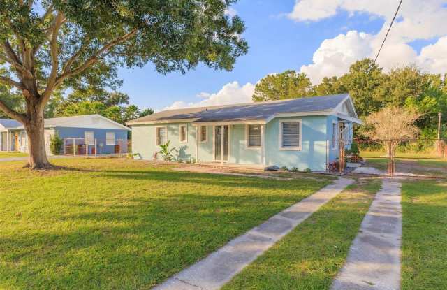 3911 W TYSON AVENUE - 3911 West Tyson Avenue, Tampa, FL 33611