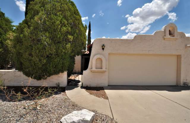 Photo of 926 W Calle Del Regalo